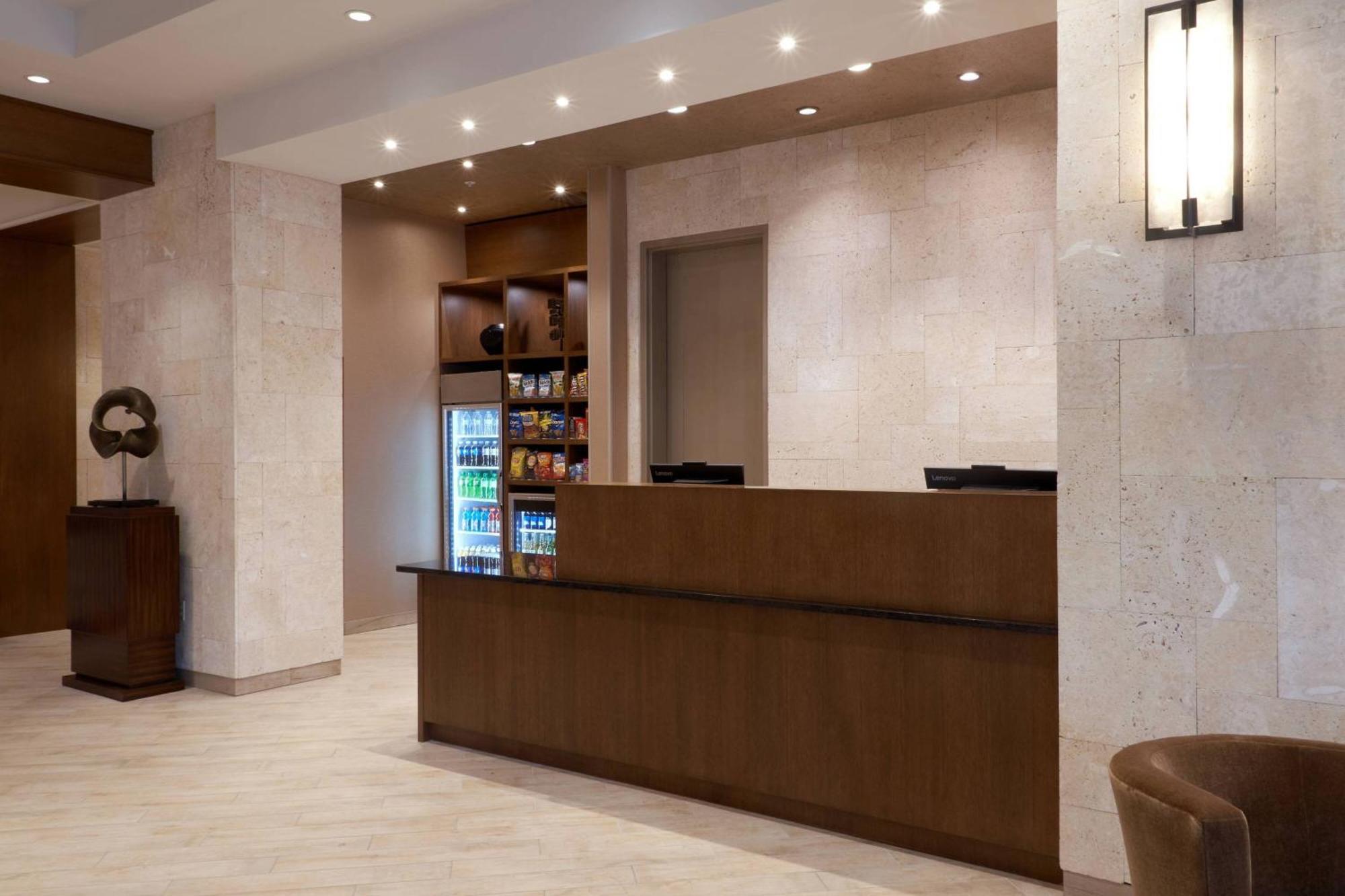 Hotel Towneplace By Marriott Downtown